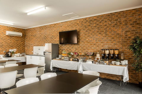 Hume Country Motor Inn - Accommodation Directory 1