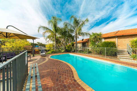 Hume Country Motor Inn - Accommodation Directory 6