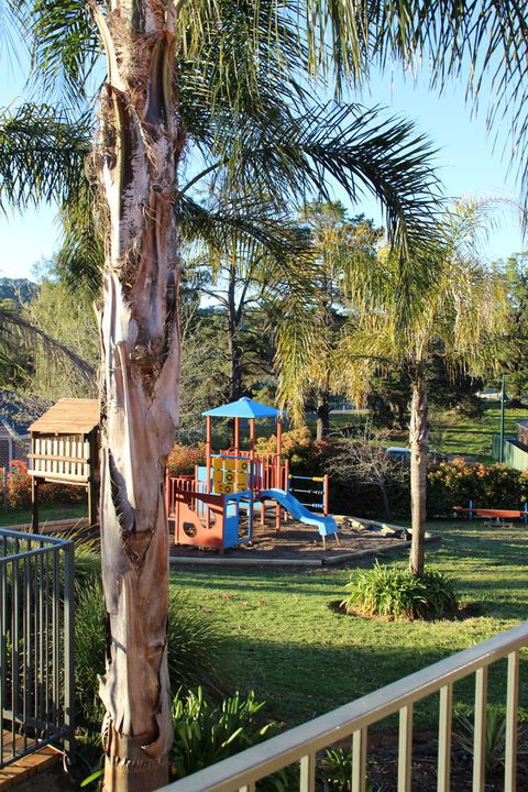 Hume Country Motor Inn - Accommodation Directory 12