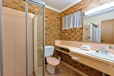 Hume Country Motor Inn - Accommodation Directory 41