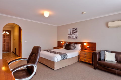 Hume Country Motor Inn - Accommodation Directory 38
