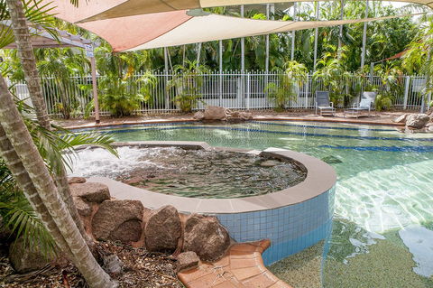 Nightcliff Foreshore Getaway - McKay Gardens - Accommodation Directory 0