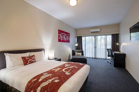 Mercure Kakadu Crocodile - Accommodation Directory 11
