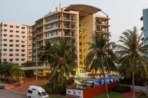 Cullen Bay Resorts - Accommodation Directory 0