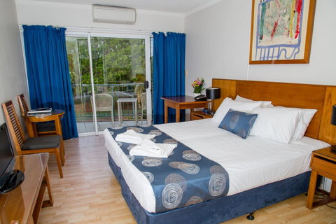 Cullen Bay Resorts - Accommodation Directory 6