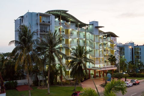 Cullen Bay Resorts - Accommodation Directory 11