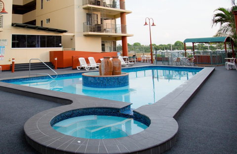 Cullen Bay Resorts - Accommodation Directory 3