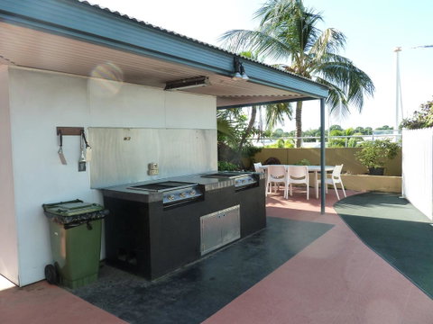 Cullen Bay Resorts - Accommodation Directory 19