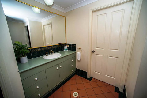 Beaches Serviced Apartments - Accommodation Directory 32