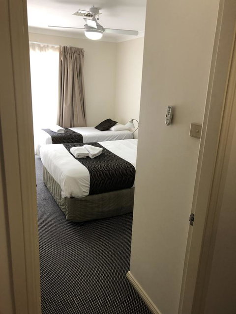 Beaches Serviced Apartments - Accommodation Directory 4