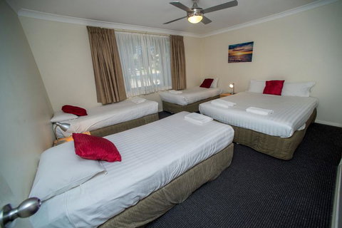 Beaches Serviced Apartments - Accommodation Directory 0