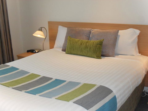 Beaches Serviced Apartments - Accommodation Directory 8
