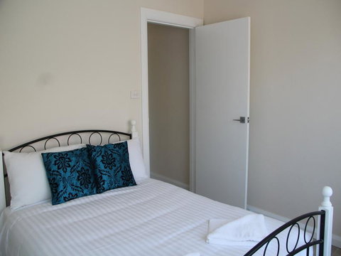 Beaches Serviced Apartments - Accommodation Directory 3