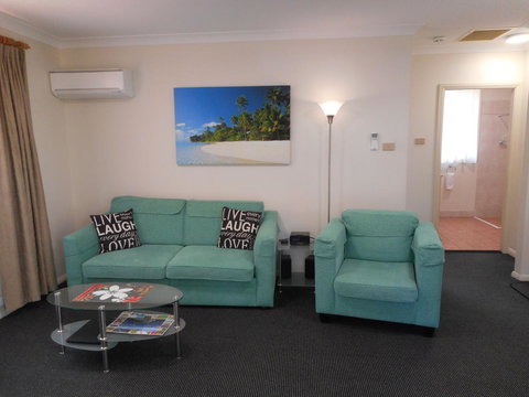 Beaches Serviced Apartments - Accommodation Directory 25