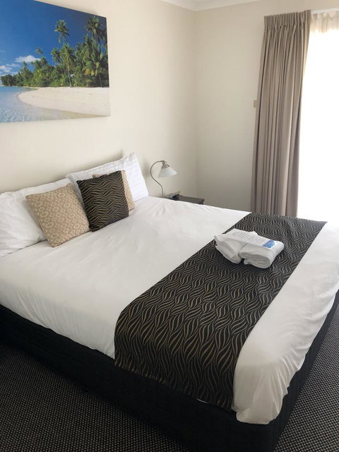 Beaches Serviced Apartments - Accommodation Directory 6