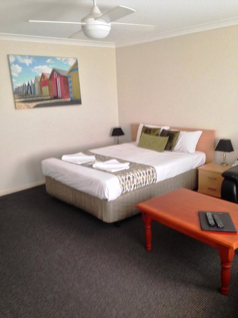 Beaches Serviced Apartments - Accommodation Directory 36