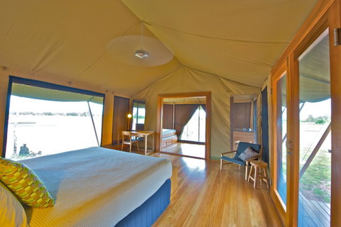 Wildman Wilderness Lodge - Accommodation Directory 9