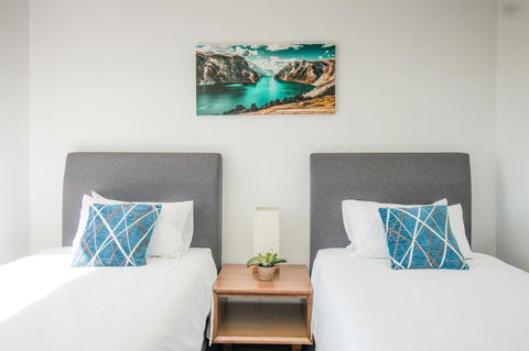 ZEN BY THE WATER - Esplanade Darwin Retreat - Accommodation Directory 17