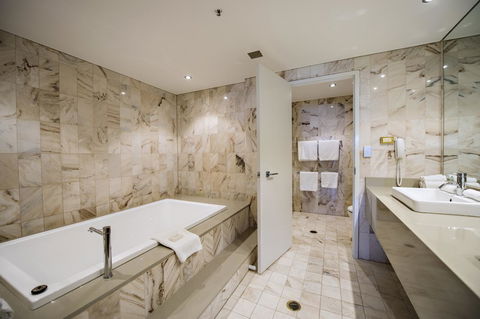 Hilton Darwin - Accommodation Directory 35