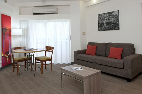 Novotel Darwin CBD - Accommodation Directory 8