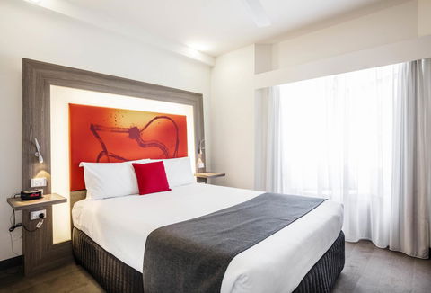 Novotel Darwin CBD - Accommodation Directory 5