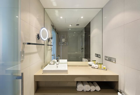 Hilton Garden Inn Darwin - Accommodation Directory 11