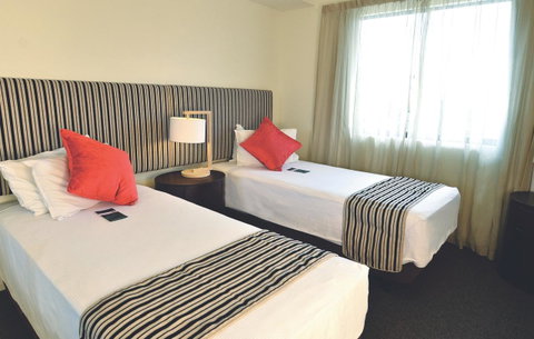 Metro Advance Apartments & Hotel - Accommodation Directory 6