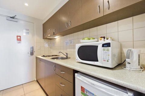 Metro Advance Apartments & Hotel - Accommodation Directory 14