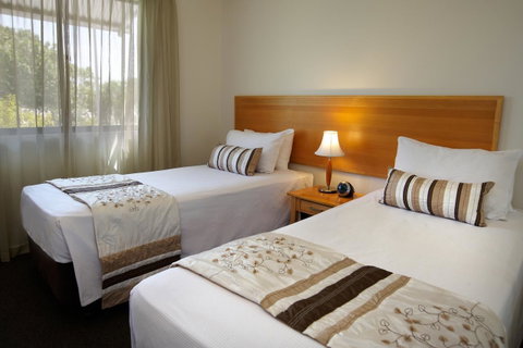 Metro Advance Apartments & Hotel - Accommodation Directory 9