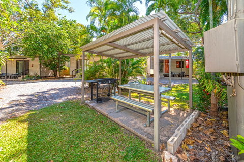 Oasis Tourist Park - Accommodation Directory 3