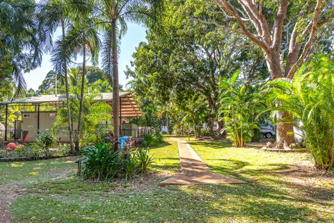 Oasis Tourist Park - Accommodation Directory 23