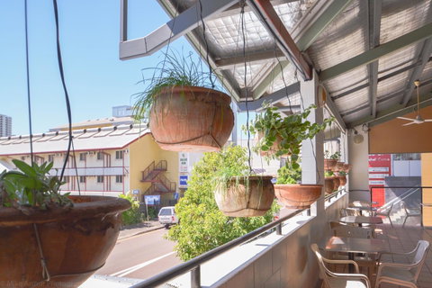 Chillis Backpackers - Accommodation Directory 13