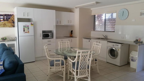 Nelson Bay Breeze - Accommodation Directory 23