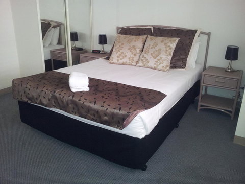 Nelson Bay Breeze - Accommodation Directory 32