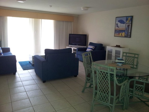 Nelson Bay Breeze - Accommodation Directory 29