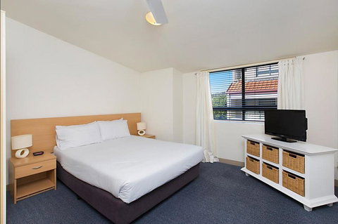 Nelson Bay Breeze - Accommodation Directory 17