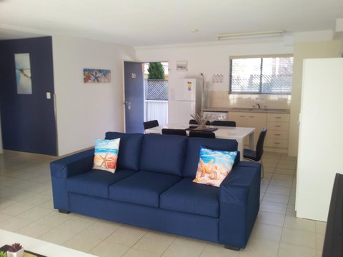 Nelson Bay Breeze - Accommodation Directory 37