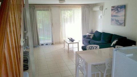 Nelson Bay Breeze - Accommodation Directory 6