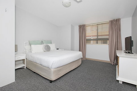 Nelson Bay Breeze - Accommodation Directory 14