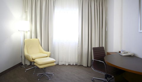 Novotel Canberra - Accommodation Directory 16