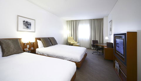 Novotel Canberra - Accommodation Directory 19