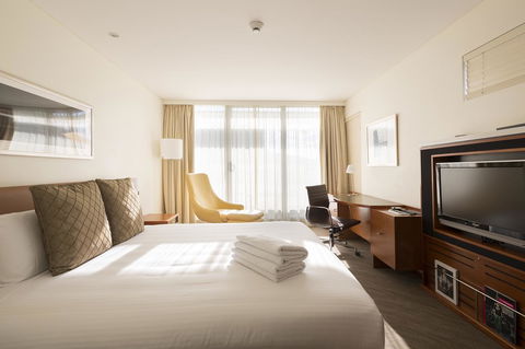 Novotel Canberra - Accommodation Directory 10