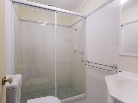 Bonito At Bagnalls Beach' 1/6 Bonito Street - Pet Friendly, Air Conditioning - Accommodation Directory 2