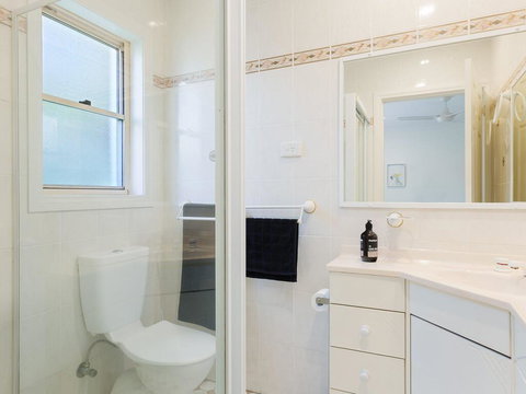 Bonito', 26 Bonito Street - Pet Friendly Housewith Aircon - Accommodation Directory 2