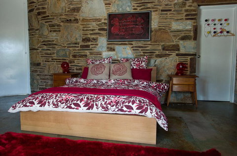 BOYD BAKER HOUSE - Accommodation Directory 1