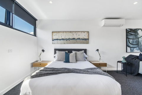 Brand New Beachside Studio Apartment - Accommodation Directory 2