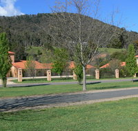 Bright on Track - Accommodation Directory