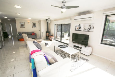 Bright Uptown - Accommodation Directory 1