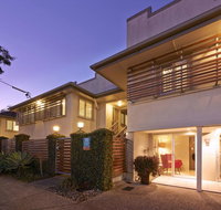 Brisbane Street Studios - Accommodation Directory