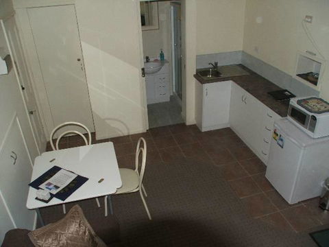 Bristol House Accommodation - Accommodation Directory 2